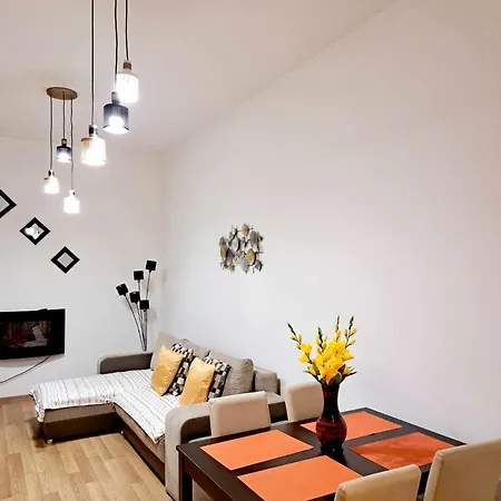 Whitefield Budapest